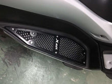 Load image into Gallery viewer, Yamaha XMAX Foot Pad