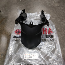 Load image into Gallery viewer, B65-F1511-00 FENDER FRONT

