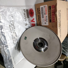Load image into Gallery viewer, B65 B6H-E7660-00 SECONDARY FIXED SHEAVE COMP
