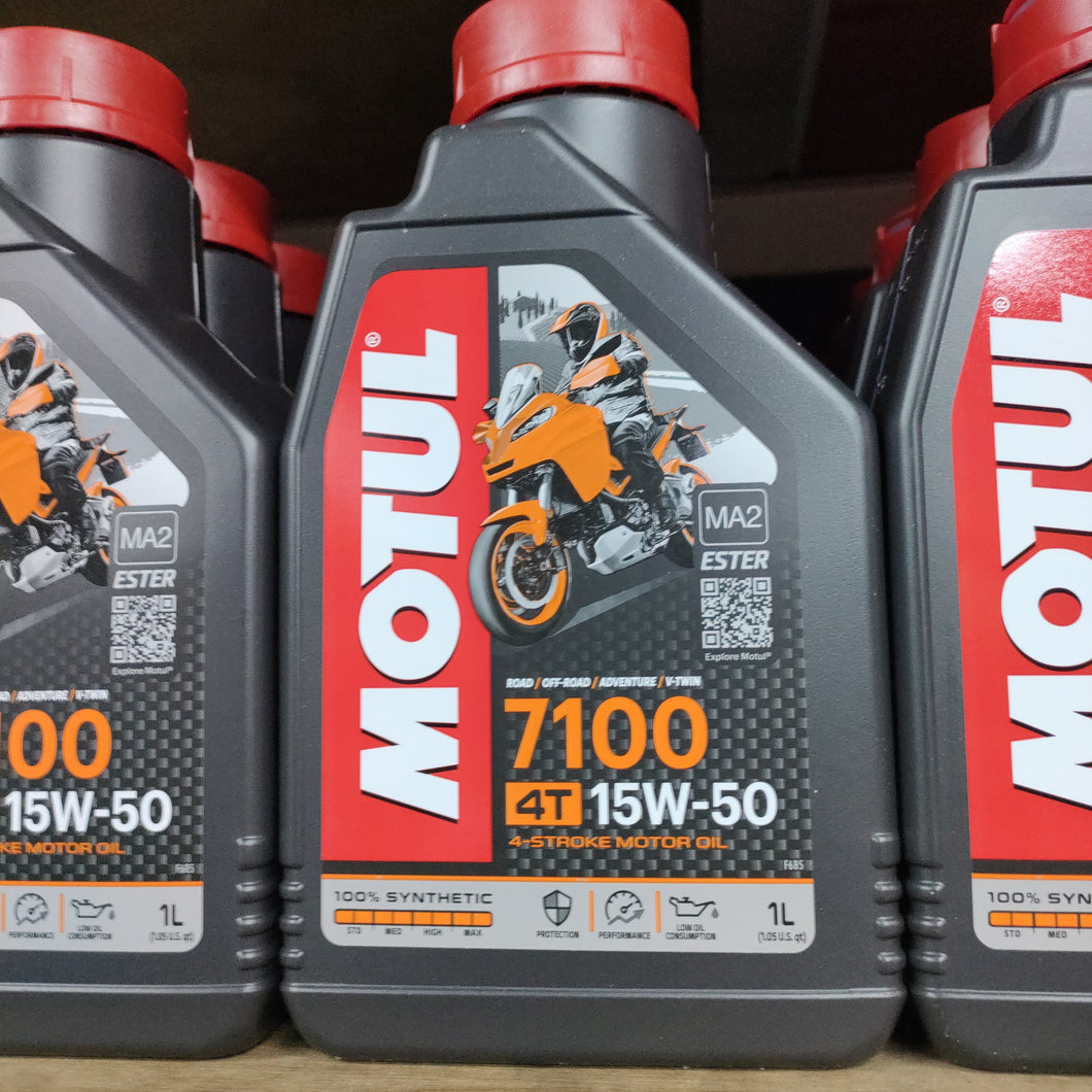 MOTUL 7100 4T 10W-40/15w-40 Fully Synthetic Engine Oil 1L