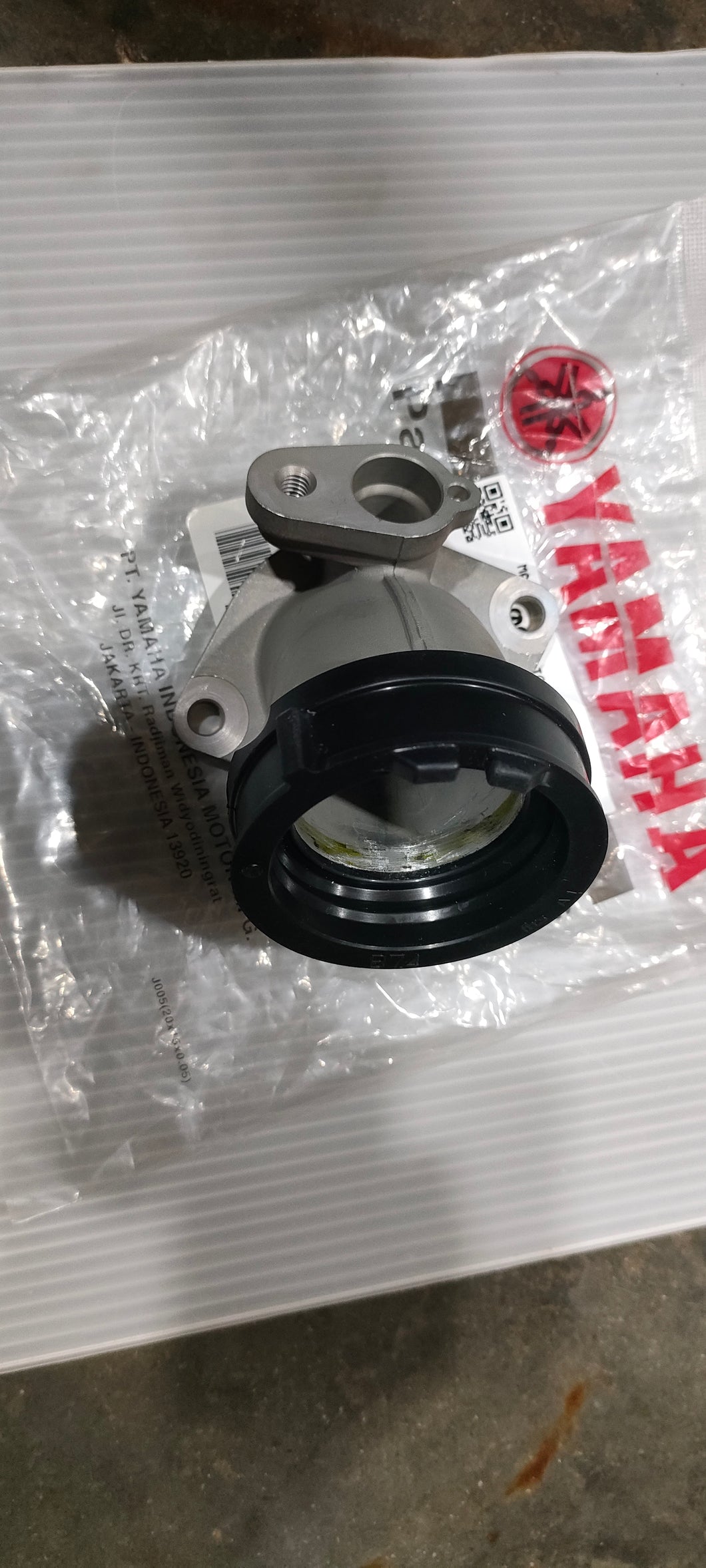 B74-E3585-00 MANIFOLD