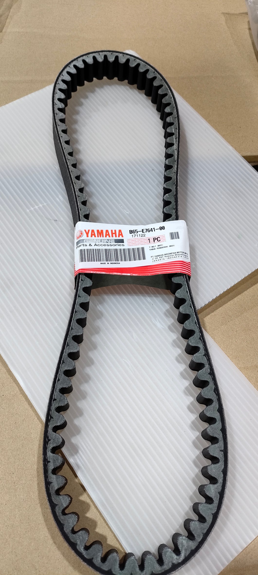 B65-E7641-00 V-BELT