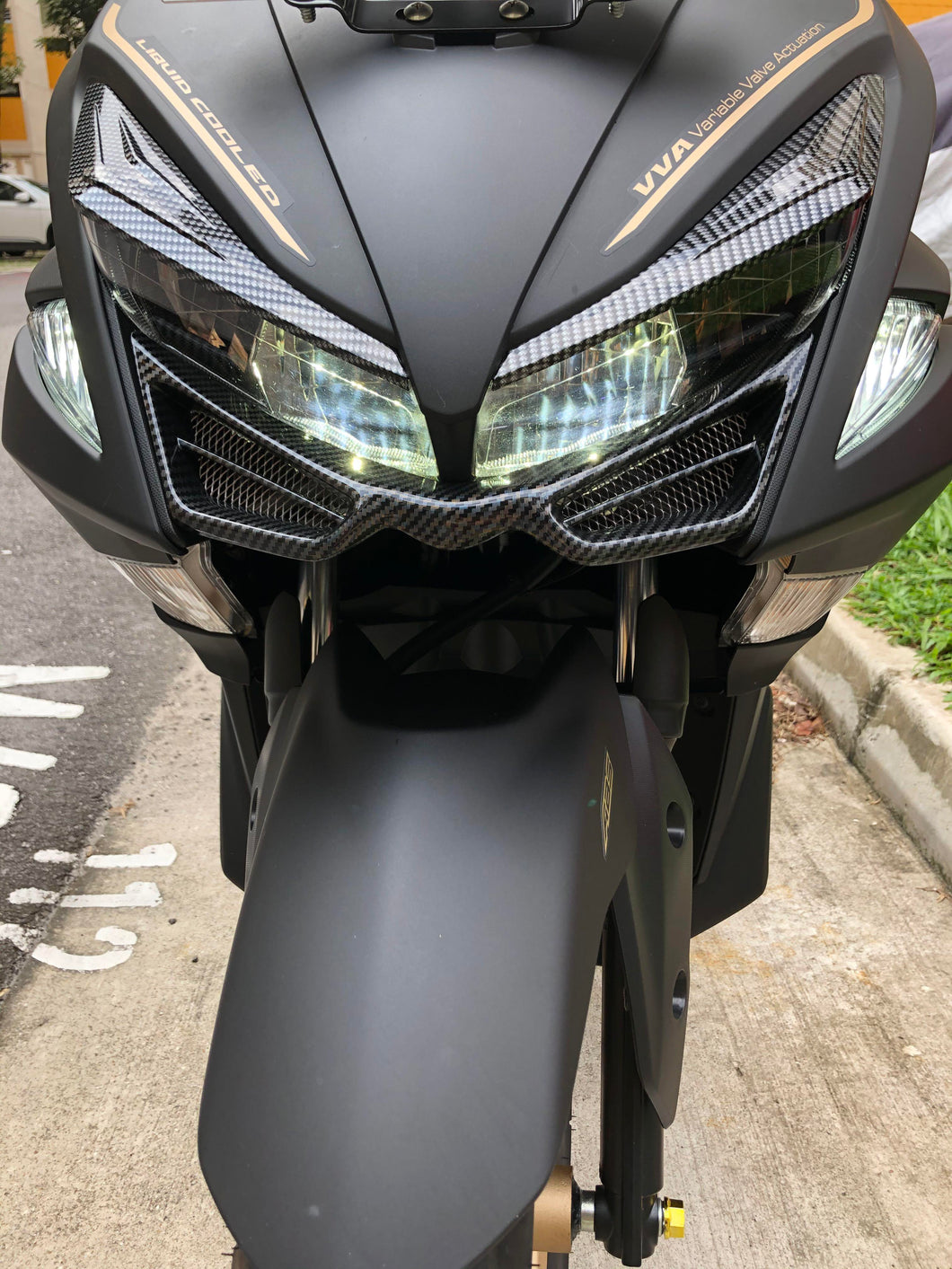 Yamaha Aerox 155 Headlight Eyeliner