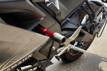 Load image into Gallery viewer, Yamaha R15 V3 Crash Bar Slider IT/TT

